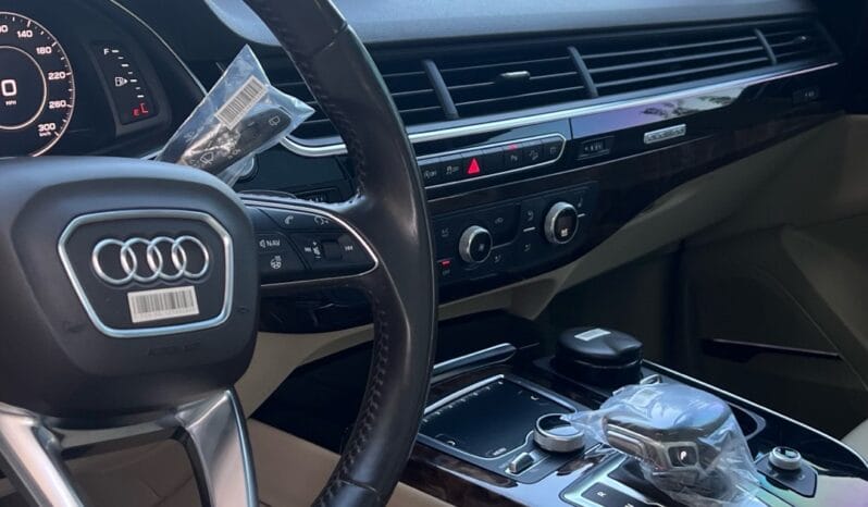 
								 اودي – Audi Q7 ممتلئ									