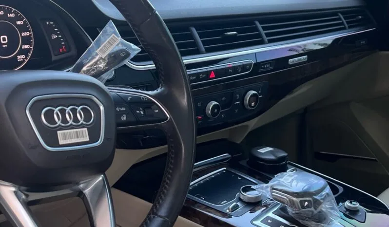 
								 اودي – Audi Q7 ممتلئ									