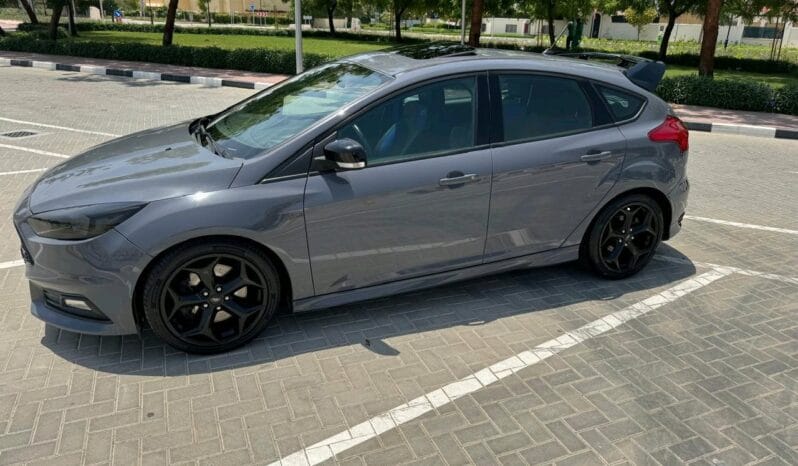 
								 فورد – Ford فوكس – Focus ممتلئ									