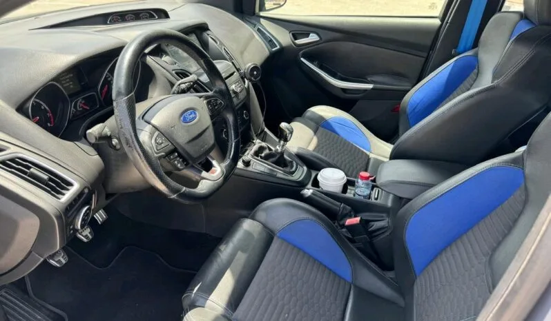 
								 فورد – Ford فوكس – Focus ممتلئ									