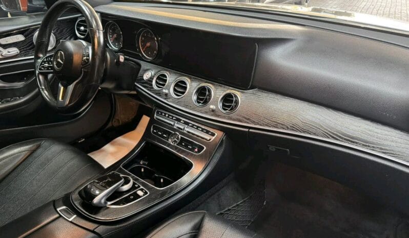 
								 مرسيدس بينز – Mercedes benz E300 ممتلئ									