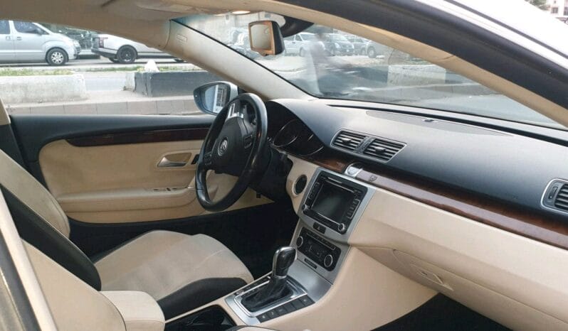 
								 فولكس فاكن – Volkswagen باسات سيسي – Passat CC ممتلئ									