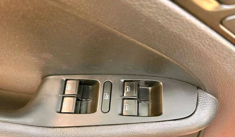 
								 فولكس فاكن – Volkswagen جيتا – Jetta ممتلئ									
