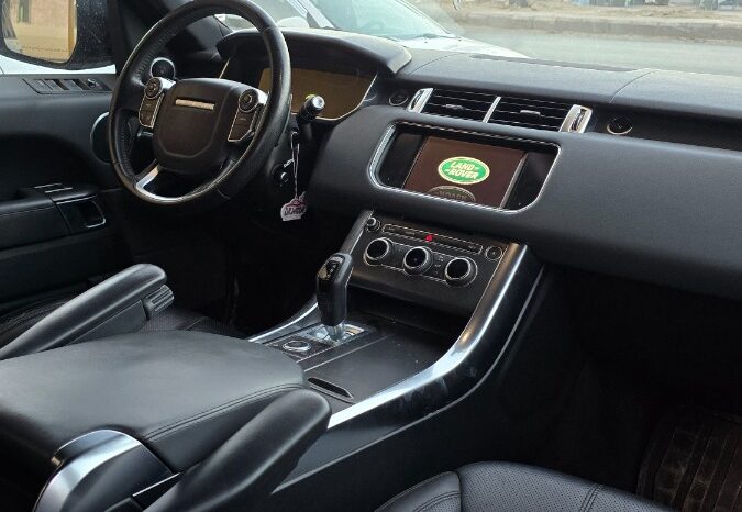 
								 لاند روفر – Land Rover سبورت – Range Rover Sport ممتلئ									