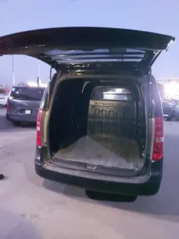 
										 مستعمل هيونداي – Hyundai فان – H1 ممتلئ									