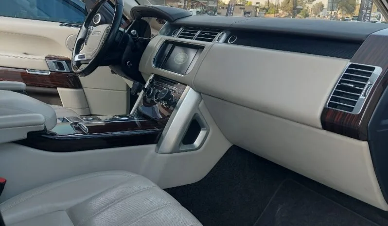 
								 مستعمل لاند روفر – Land Rover فوغ – Range Rover Vogue ممتلئ									