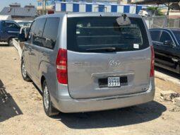 
										 مستعمل هيونداي – Hyundai فان – H1 ممتلئ									