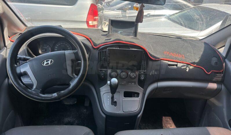 
								 مستعمل هيونداي – Hyundai فان – H1 ممتلئ									