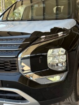 ميتسوبيشي – Mitsubishi Outlander