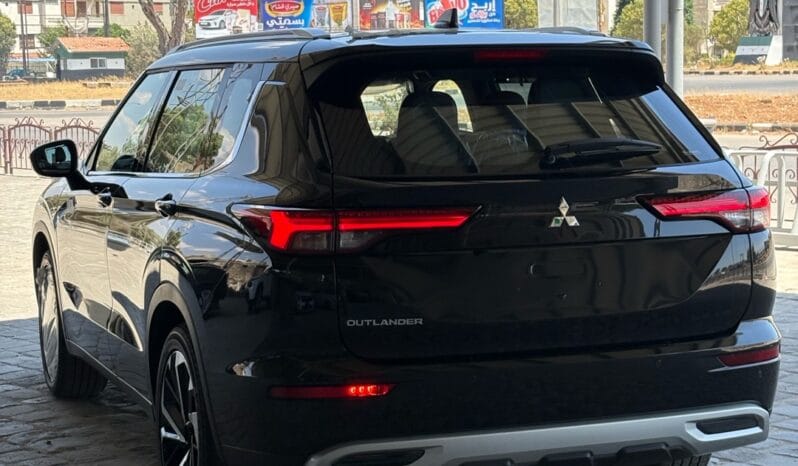 
								 ميتسوبيشي – Mitsubishi Outlander ممتلئ									