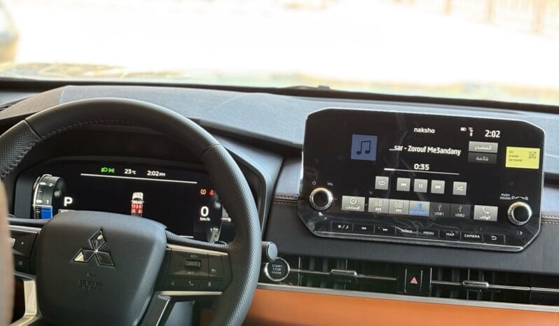 
								 ميتسوبيشي – Mitsubishi Outlander ممتلئ									