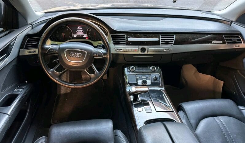 
								 اودي – Audi A8 ممتلئ									