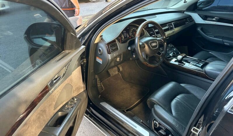 
								 اودي – Audi A8 ممتلئ									