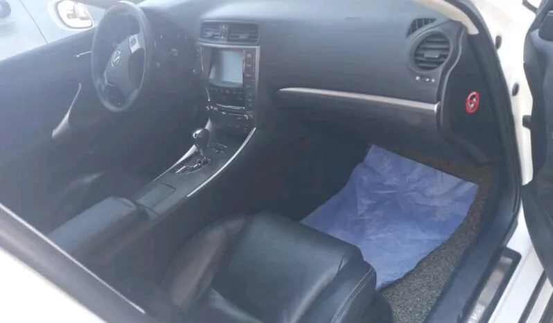 
								 ليكسوس – Lexus Series IS ممتلئ									
