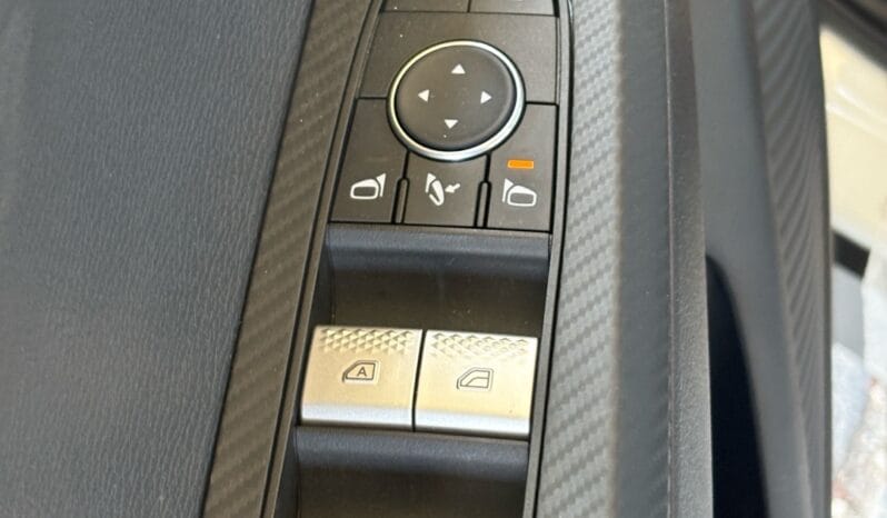 
								 ميتسوبيشي – Mitsubishi Outlander ممتلئ									