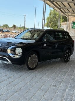 
										 ميتسوبيشي – Mitsubishi Outlander ممتلئ									