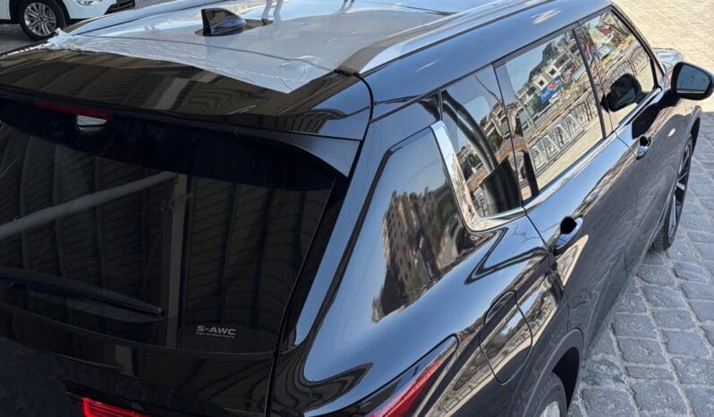 
								 ميتسوبيشي – Mitsubishi Outlander ممتلئ									