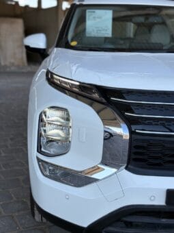 
										 ميتسوبيشي – Mitsubishi Outlander ممتلئ									