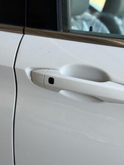 
										 ميتسوبيشي – Mitsubishi Outlander ممتلئ									
