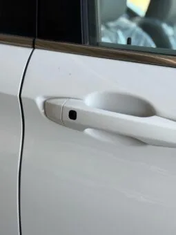 
										 ميتسوبيشي – Mitsubishi Outlander ممتلئ									