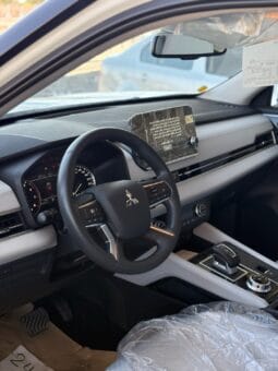 
										 ميتسوبيشي – Mitsubishi Outlander ممتلئ									