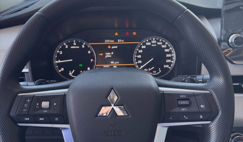
								 ميتسوبيشي – Mitsubishi Outlander ممتلئ									