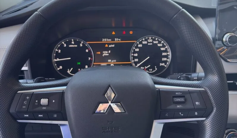 
								 ميتسوبيشي – Mitsubishi Outlander ممتلئ									