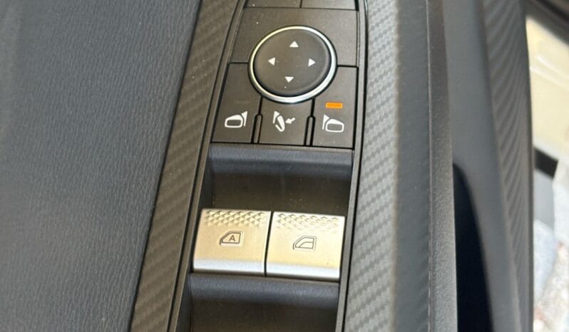 
								 ميتسوبيشي – Mitsubishi Outlander ممتلئ									
