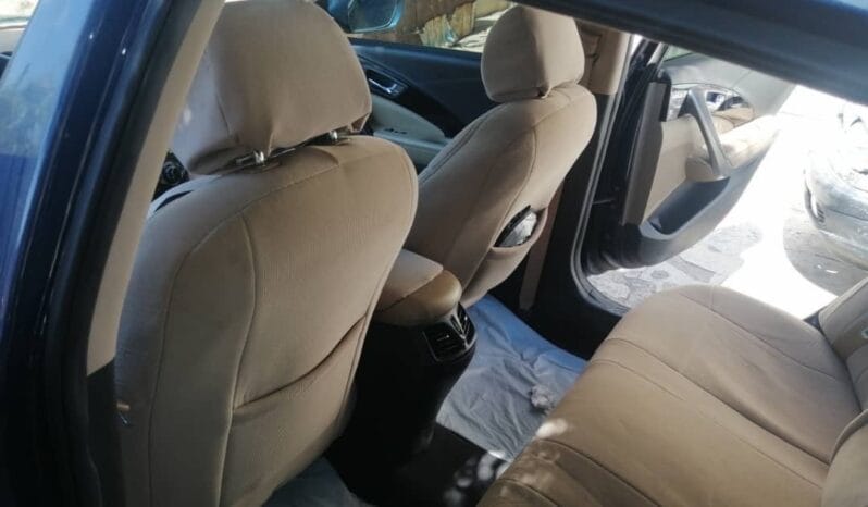 
								 هيونداي – Hyundai ازيرا – Azera ممتلئ									