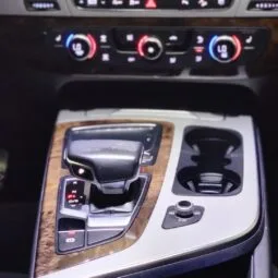 
										 اودي – Audi Q7 ممتلئ									