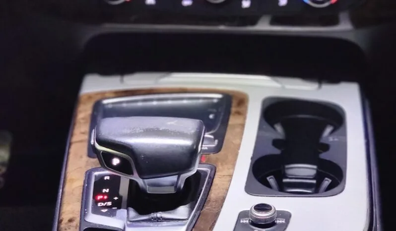 
								 اودي – Audi Q7 ممتلئ									