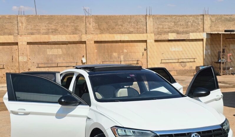 
								 فولكس فاكن – Volkswagen جيتا – Jetta ممتلئ									