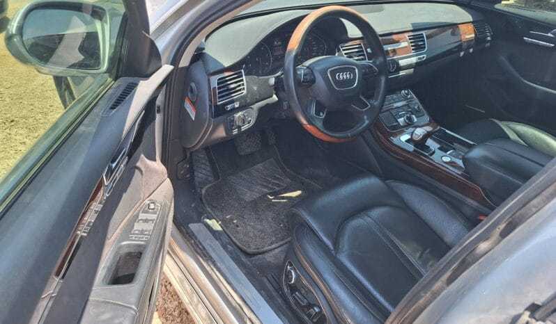 
								 اودي – Audi A8 ممتلئ									