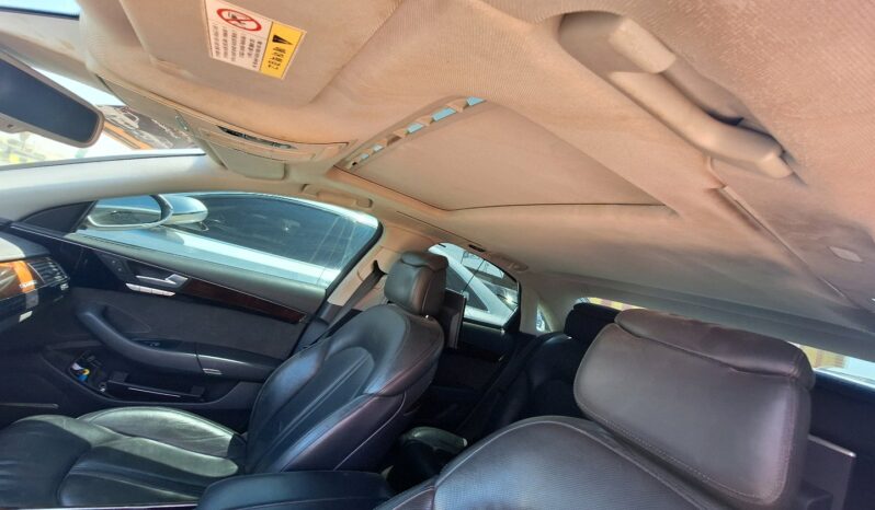 
								 اودي – Audi A8 ممتلئ									