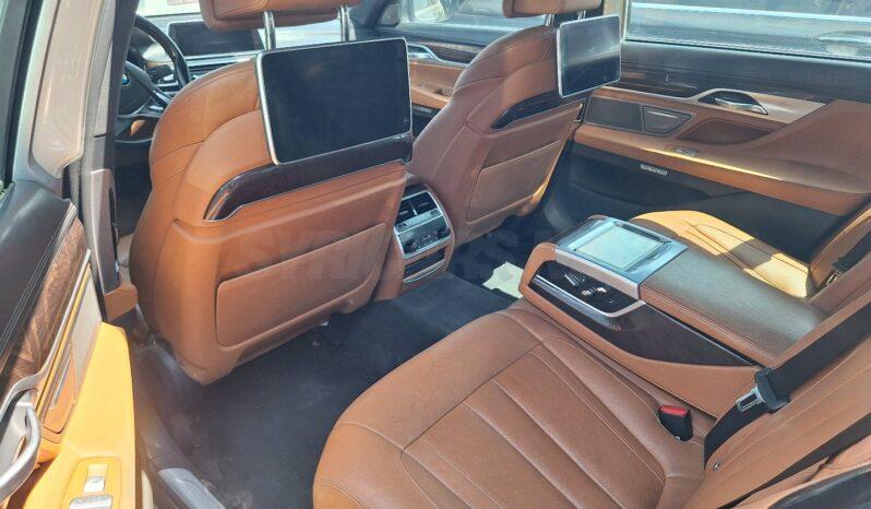 
								 بي ام دابيليو – BMW i740 ممتلئ									