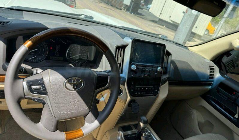 
								 تويوتا – Toyota لاند كروزر – Land Cruiser ممتلئ									