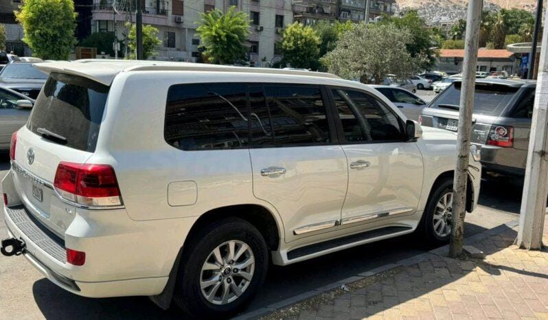 
								 تويوتا – Toyota لاند كروزر – Land Cruiser ممتلئ									