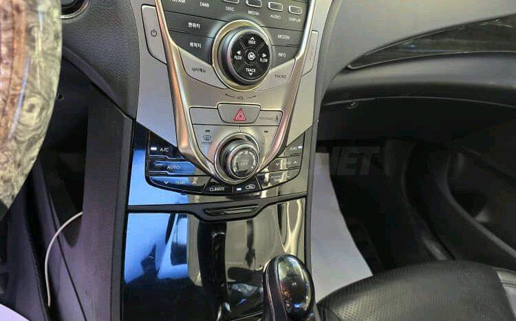 
								 هيونداي – Hyundai ازيرا – Azera ممتلئ									