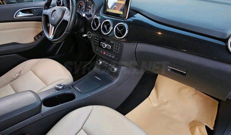 
								 مرسيدس بينز – Mercedes benz B 200 ممتلئ									