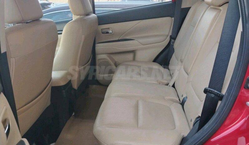 
								 ميتسوبيشي – Mitsubishi Outlander ممتلئ									