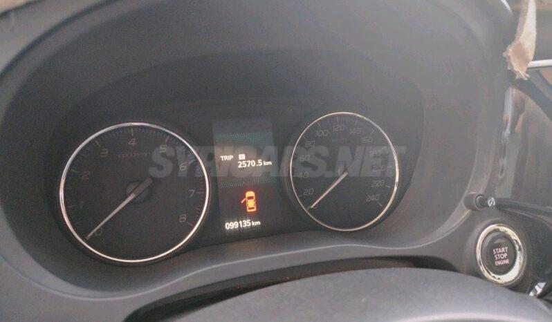 
								 ميتسوبيشي – Mitsubishi Outlander ممتلئ									