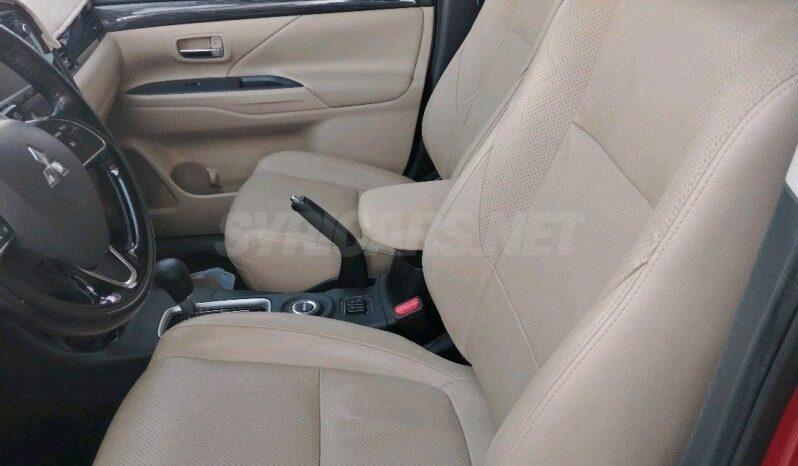 
								 ميتسوبيشي – Mitsubishi Outlander ممتلئ									
