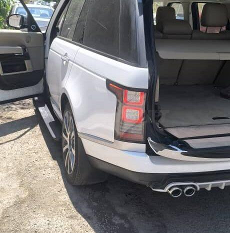 
								 لاند روفر – Land Rover فوغ – Range Rover Vogue ممتلئ									