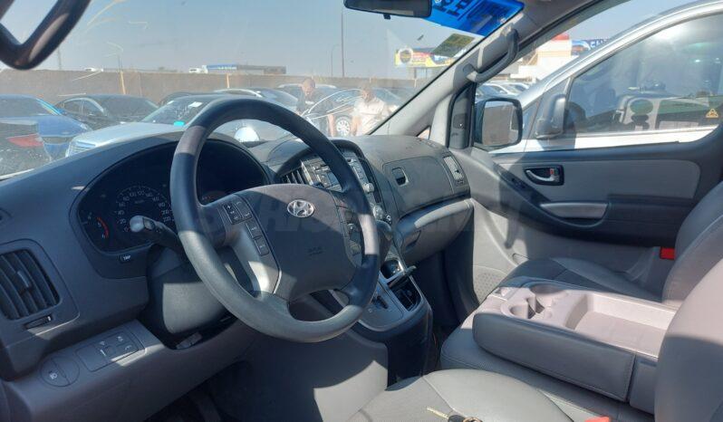 
								 مستعمل هيونداي – Hyundai فان – H1 ممتلئ									