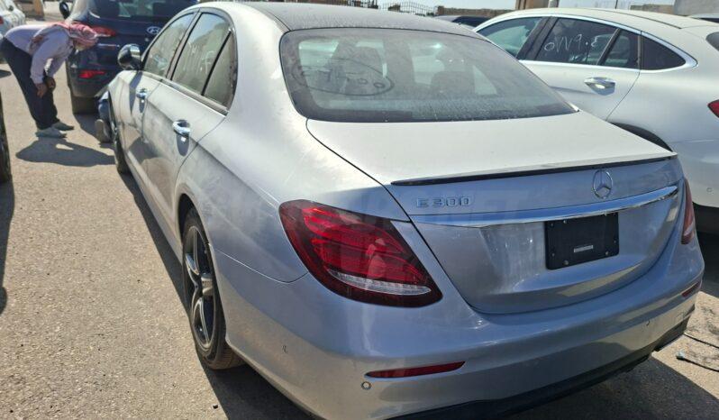 
								 مستعمل مرسيدس بينز – Mercedes benz E300 ممتلئ									