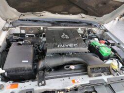 
										 ميتسوبيشي – Mitsubishi Pajero ممتلئ									