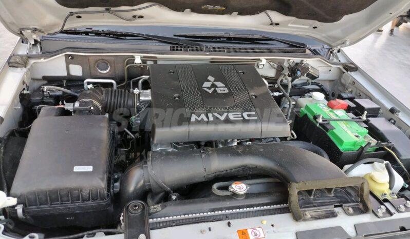 
								 ميتسوبيشي – Mitsubishi Pajero ممتلئ									