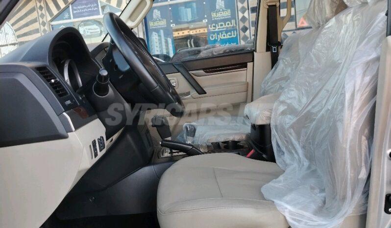 
								 ميتسوبيشي – Mitsubishi Pajero ممتلئ									