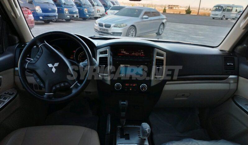 
								 ميتسوبيشي – Mitsubishi Pajero ممتلئ									