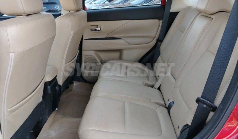 
								 ميتسوبيشي – Mitsubishi Outlander ممتلئ									